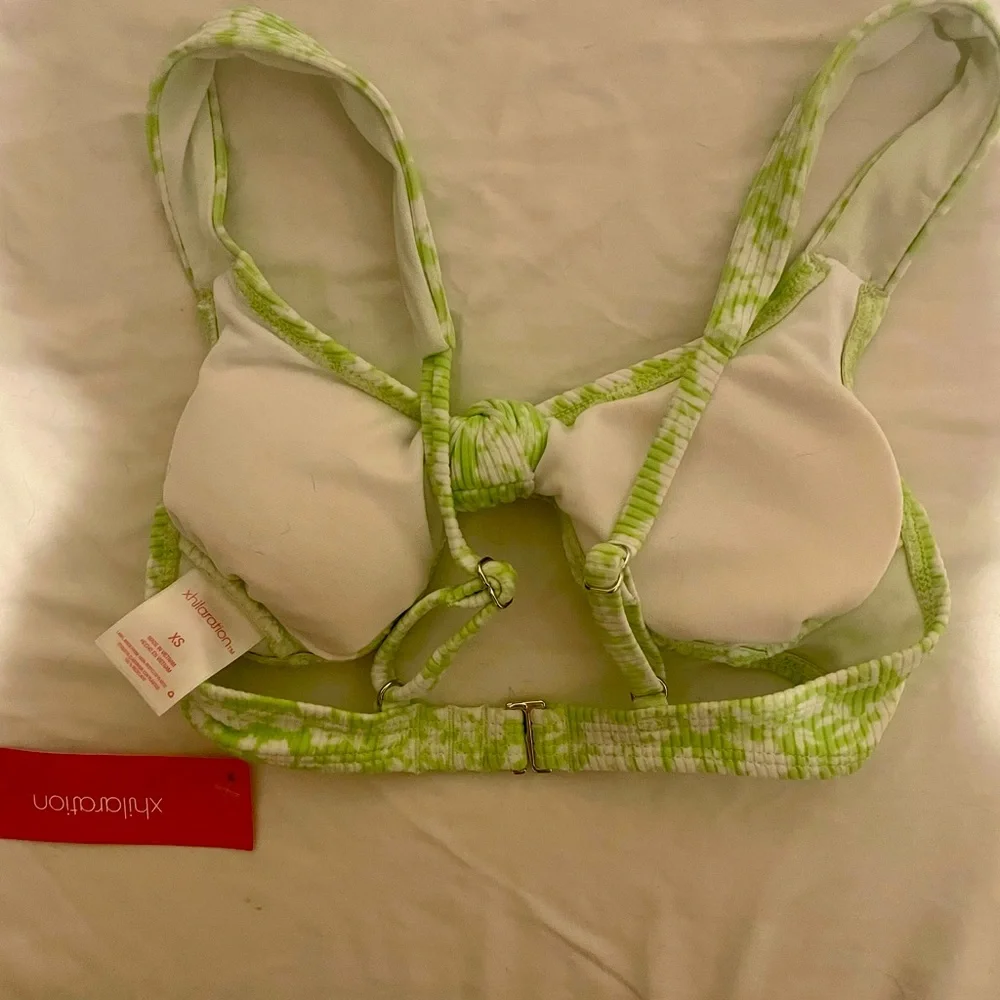 🌻HP🌻Xhilaration XS Ribbed KnotFront Bralette Bikini Top Green Floral Print - Picture 4 of 9